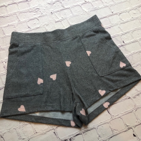 LNA REVOLVE brushed gray/pink heart loose shorts‎ w/ pockets Large NEW!! - Picture 4 of 8